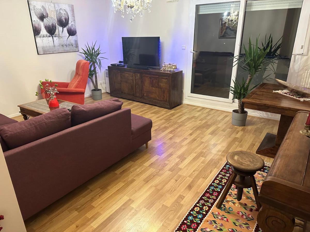 Apartmán Ave De La Vaite Besançon Exteriér fotografie
